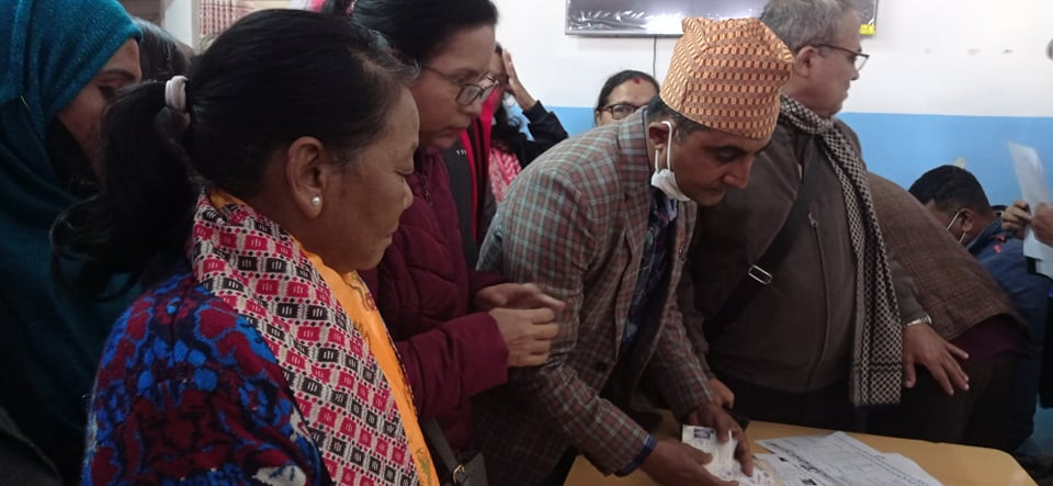 राष्ट्रिय सभा निर्वाचन : प्रदेश १ मा कांग्रेसका गोपाल बस्नेत र नेकपा एसका हेमराज राईको उम्मेदवारी 