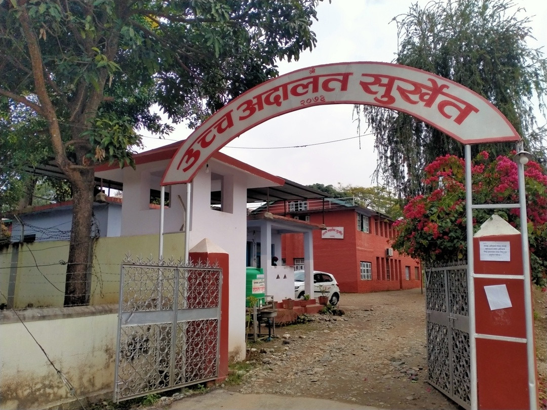 विद्यालय नजिकै मेला सञ्चालन नगर्न अन्तरिम आदेश जारी