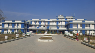 प्रादेशिक आयुर्वेद चिकित्सालय धनगढीले बिदामा पनि उपचार सेवा दिँदै