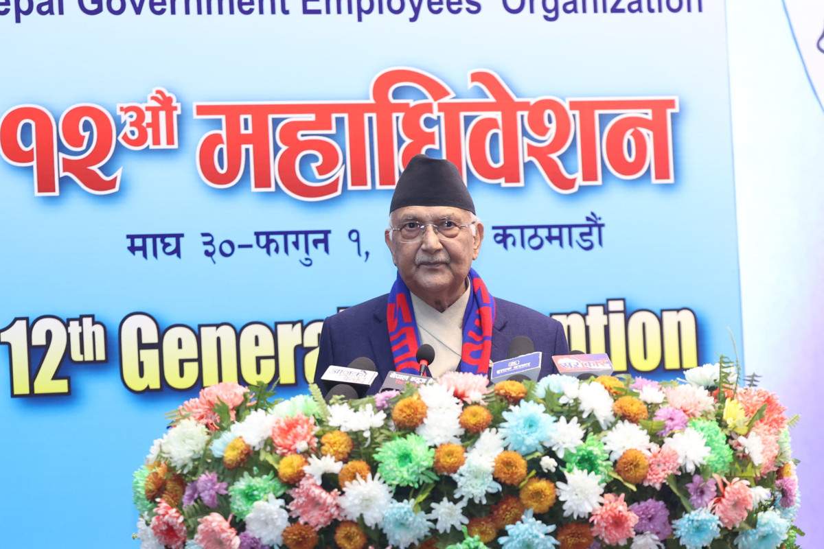 जनतालाई निष्पक्षरुपमा छिटो सेवा दिन निजामति कर्मचारीलाई प्रधानमन्त्रीको आग्रह