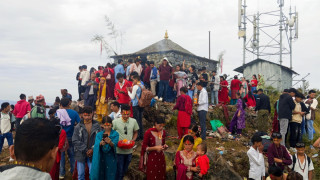 धार्मिक तथा पर्यटकीय गन्तव्य बन्दै "कुमाख मन्दिर"