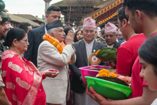 कृष्ण जन्माष्टमीमा राष्ट्रपति पौडेलद्वारा कृष्ण मन्दिरको दर्शन