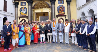 राष्ट्रपति पाैडेलद्वारा पशुपतिमा पूजाआराधना