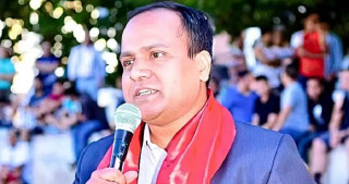 बाढीपीडितका लागि एनआरएनए उपाध्यक्ष गैरेद्वारा पाँच लाख सहयोग